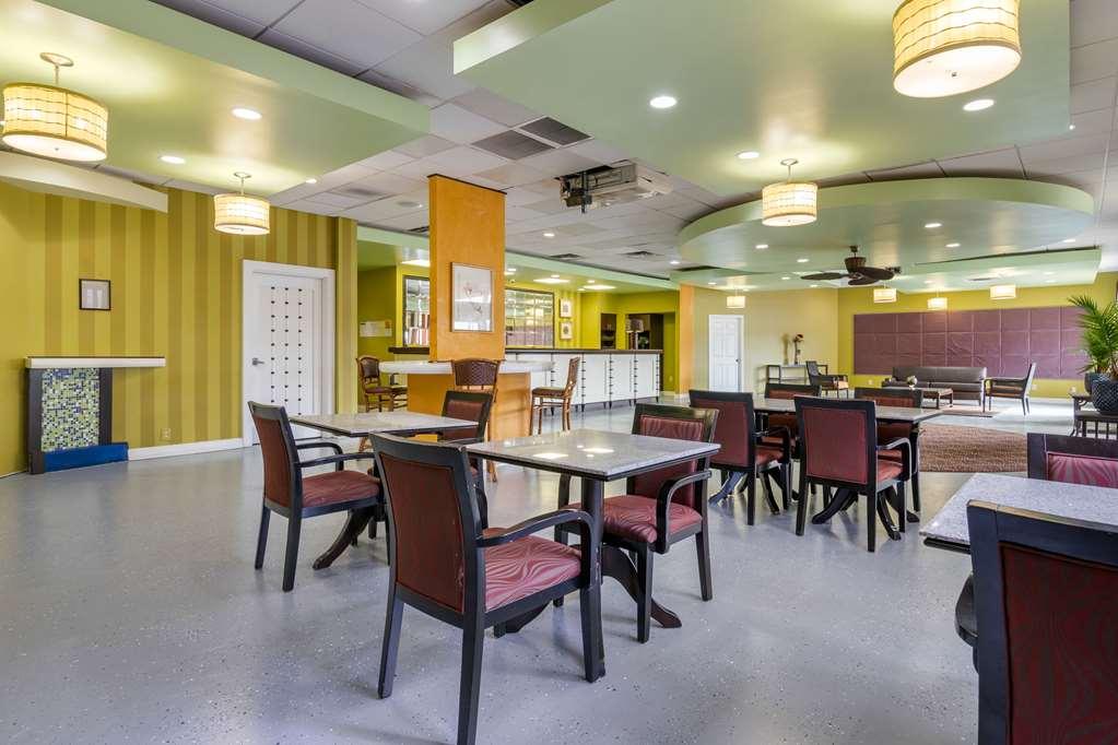 Clarion Inn Брунсуик Ресторант снимка
