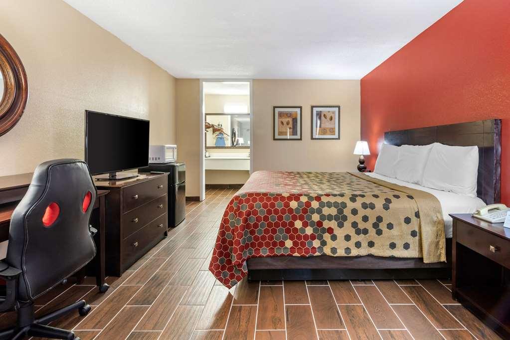 Clarion Inn Брунсуик Стая снимка