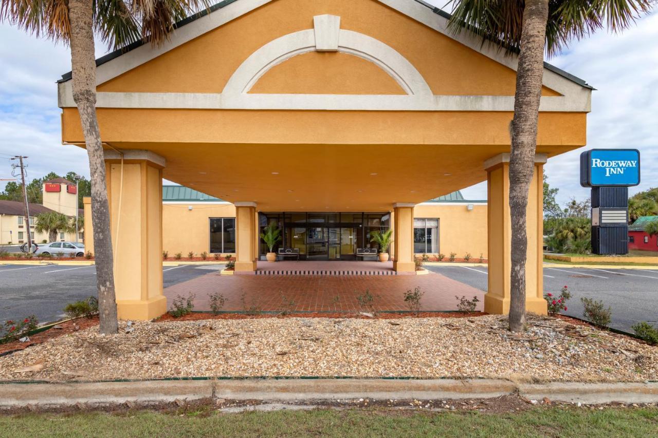 Clarion Inn Брунсуик Екстериор снимка